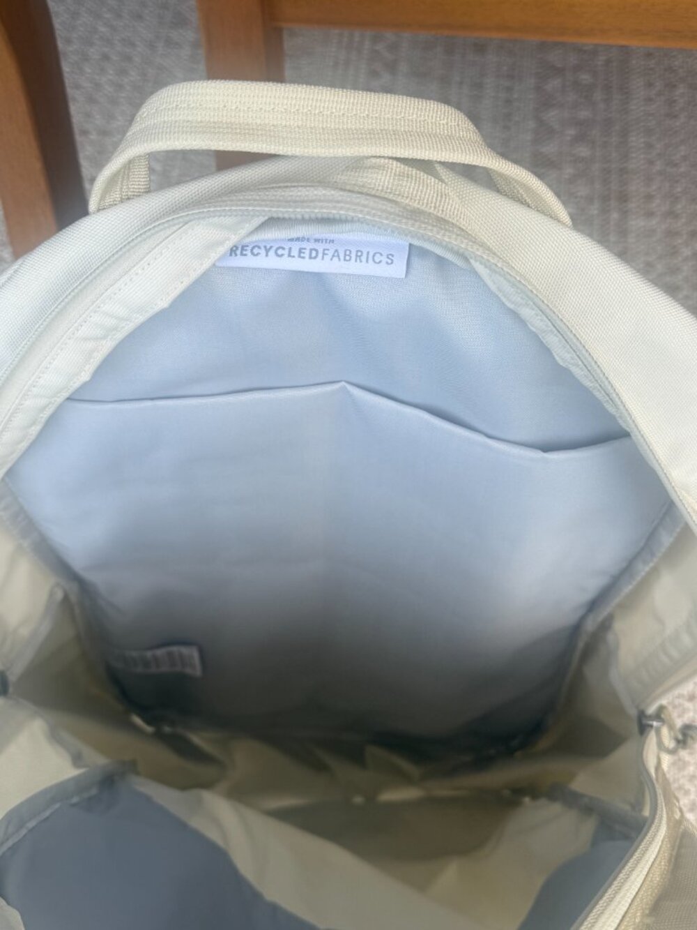Mountain Hardwear Tallac 25L Women's Backpack White Utility Pack Outdoor New - Picture 12 of 13